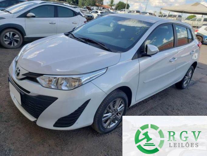 TOYOTA YARIS 21/22