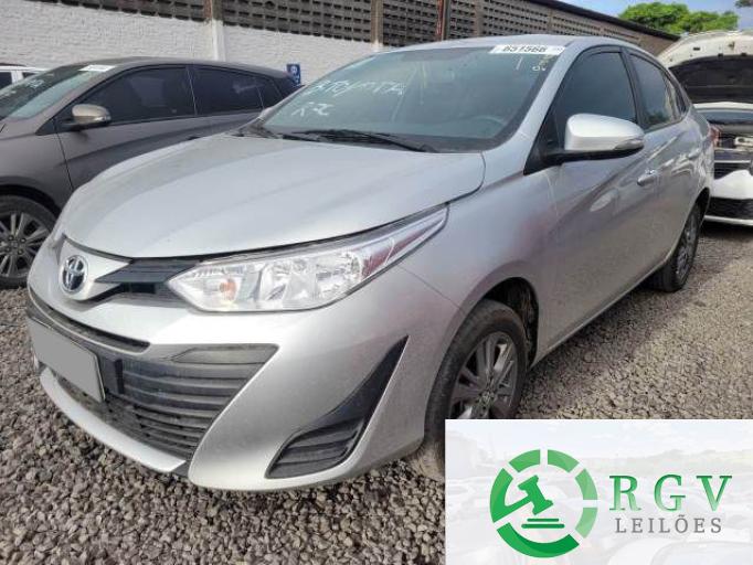 TOYOTA YARIS SEDAN 21/22