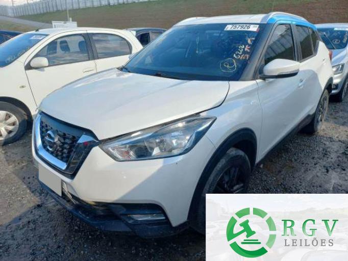 NISSAN KICKS 18/19