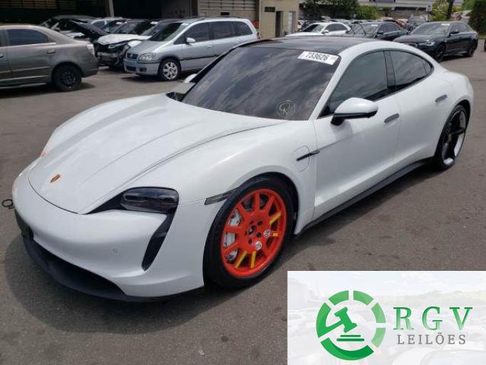PORSCHE TAYCAN 22/22