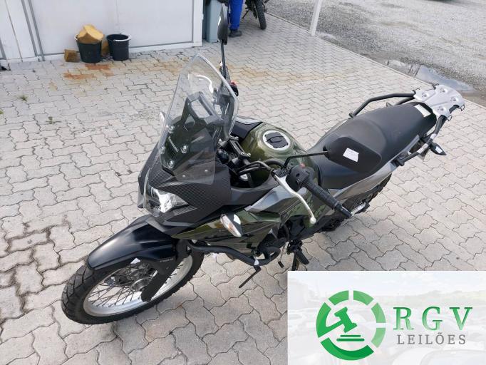 KAWASAKI VERSYS-X 18/18
