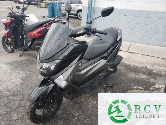 YAMAHA NMAX 19/19