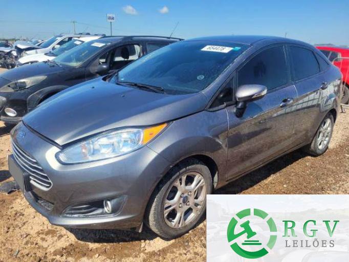 FORD FIESTA SEDAN 14/14