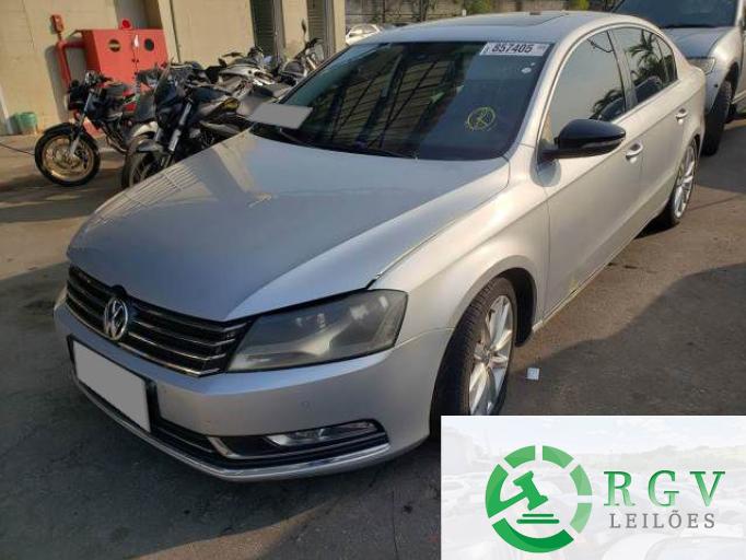 VOLKSWAGEN PASSAT 11/11