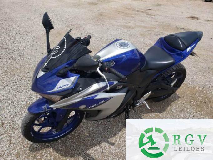 YAMAHA YZF R3 15/16
